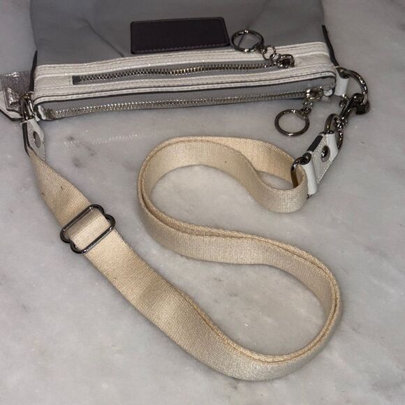 Coach Vintage Poppy Leather Crossbody Shoulder Bag - Picture 15 of 15